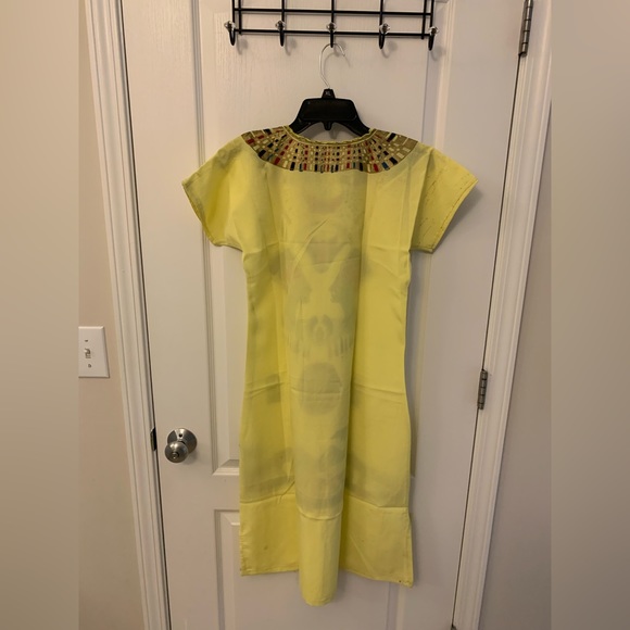 Yellow Egyptian Traditional Dress - Picture 6 of 10